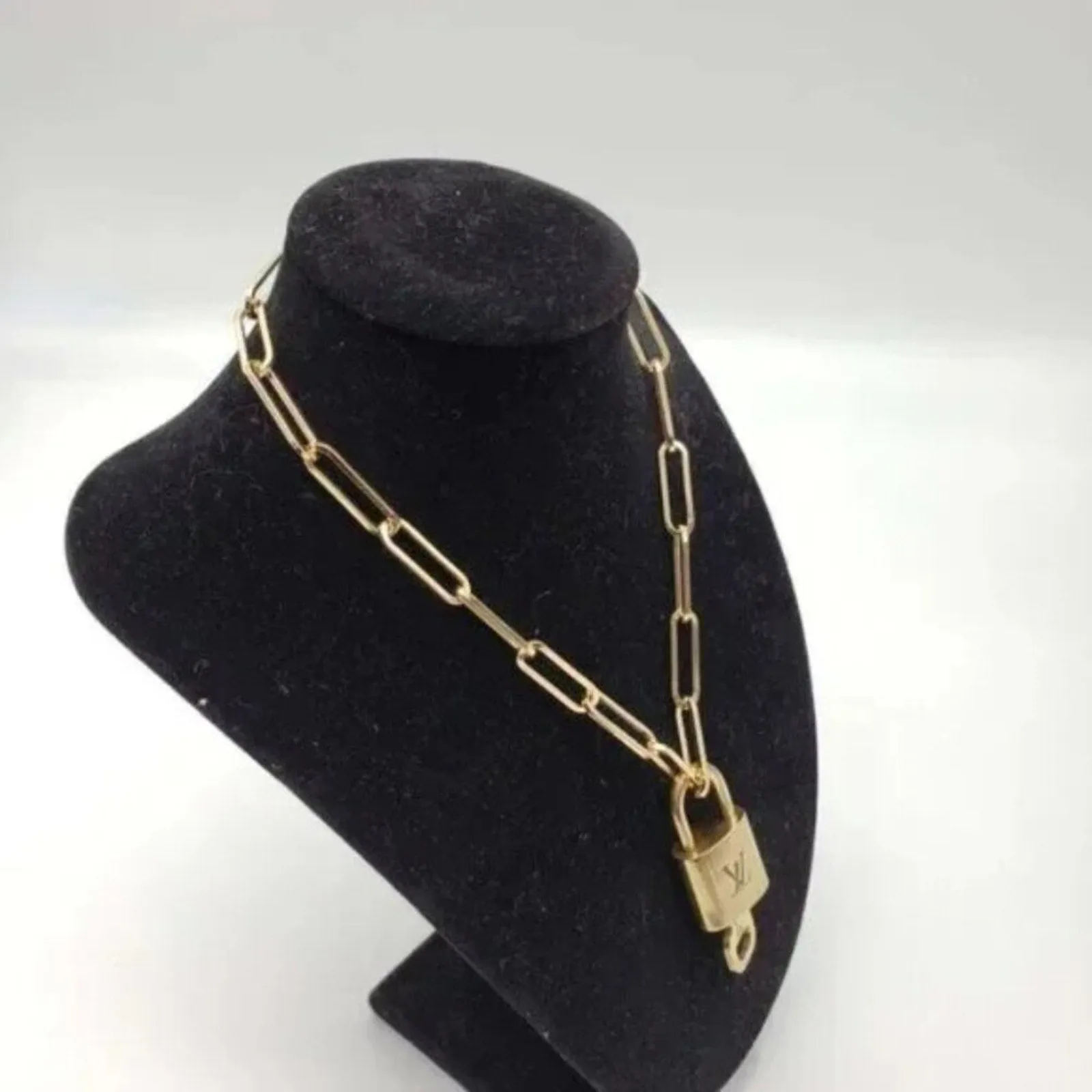 100%  Louis Vuitton Lock & Key with Unbranded Gold Plated Chain Necklace
