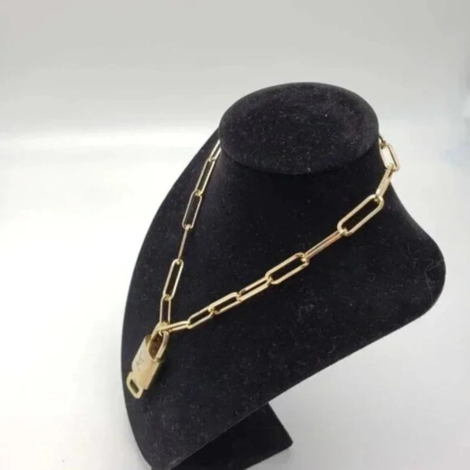 100%  Louis Vuitton Lock & Key with Unbranded Gold Plated Chain Necklace