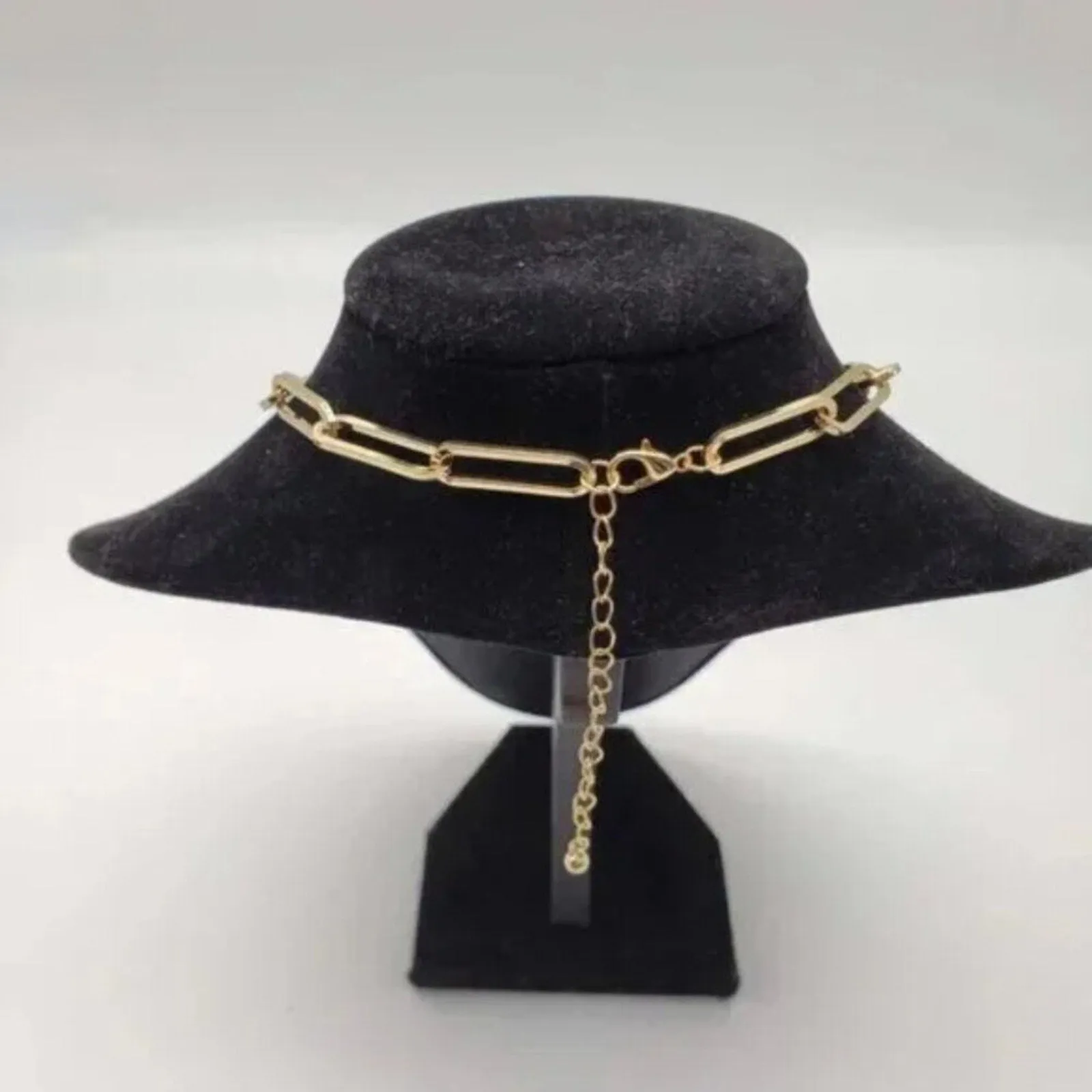 100%  Louis Vuitton Lock & Key with Unbranded Gold Plated Chain Necklace