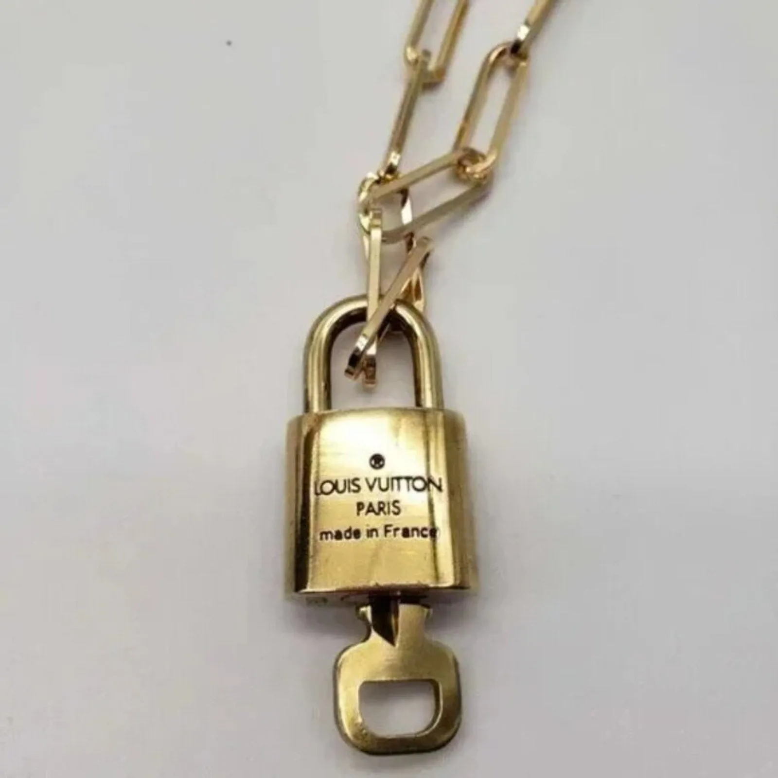 100%  Louis Vuitton Lock & Key with Unbranded Gold Plated Chain Necklace