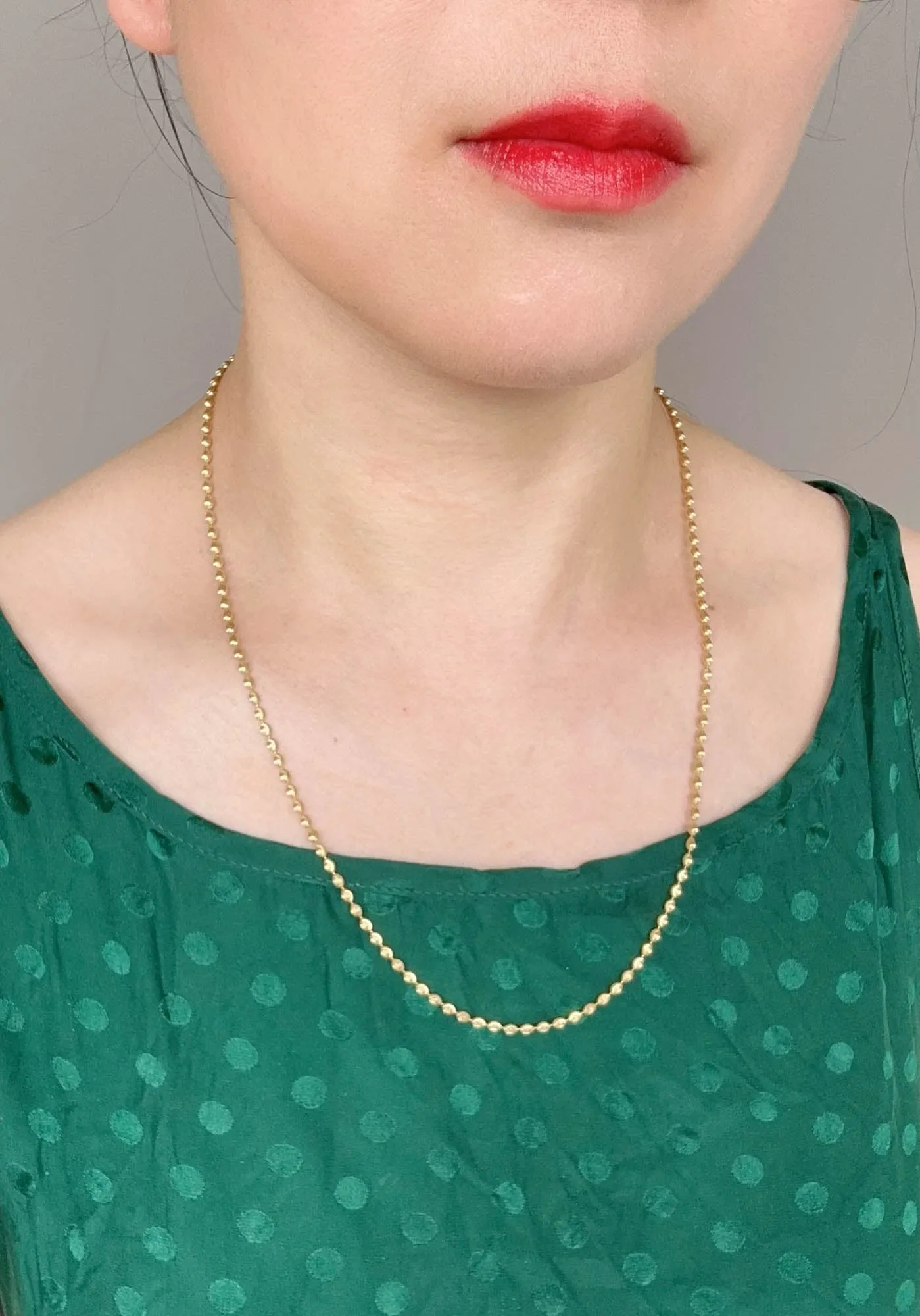 18K Gold Shiny Diamond Cut Moval Bead Necklace 9.77g 21.5" R4582