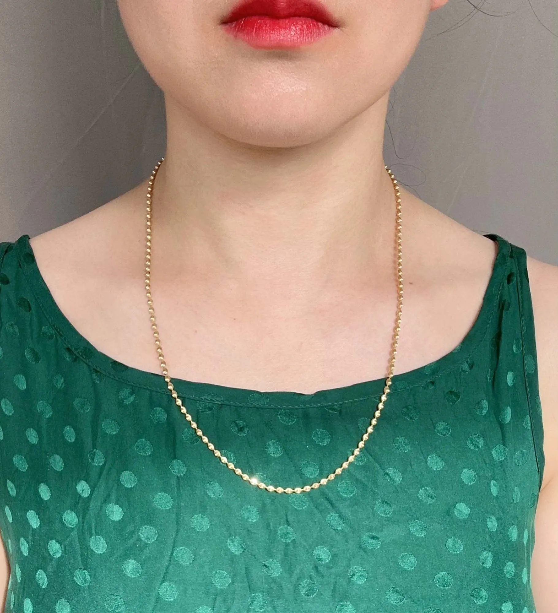 18K Gold Shiny Diamond Cut Moval Bead Necklace 9.77g 21.5" R4582