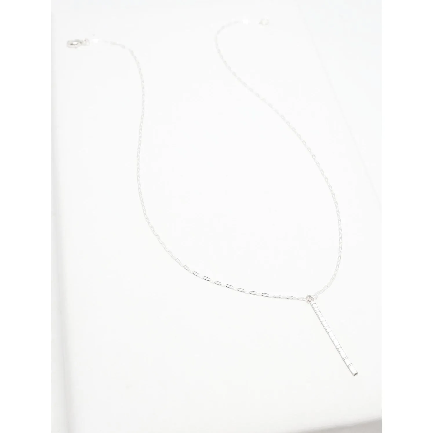 Accent Vertical Bar Line Hammered Long Necklace