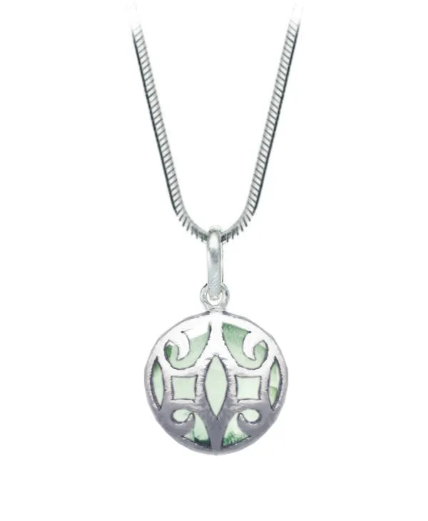 Arabesque Round Cutout Pendant Green Amethyst