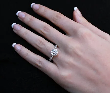 Daphne - Round Moissanite Engagement Ring