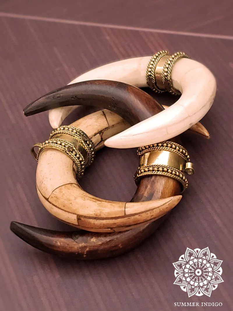 Double Horn Pendant - Dark Brown