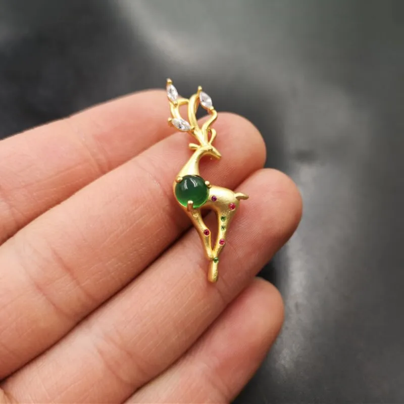 Gold Craft Shiny fawn necklace inlaid natural jasper Pendant
