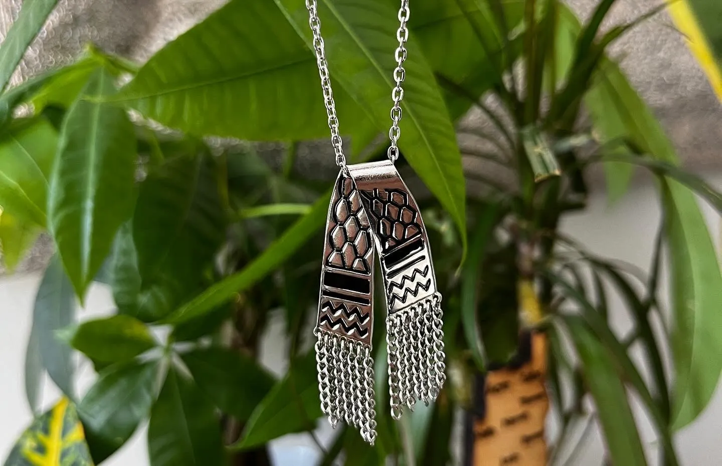 Keffiyeh scarf pendants