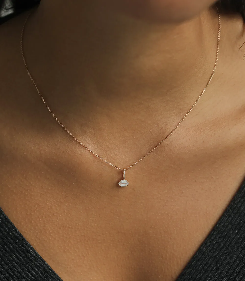 Kent Charm With Plain Necklace