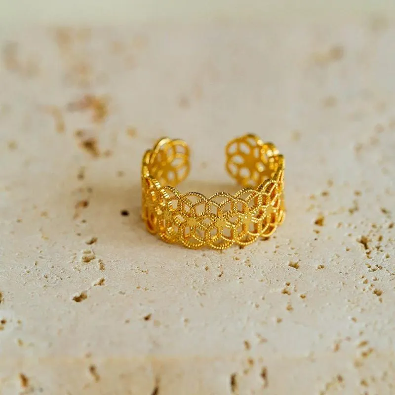 Lace Pattern Diamond Open Ring