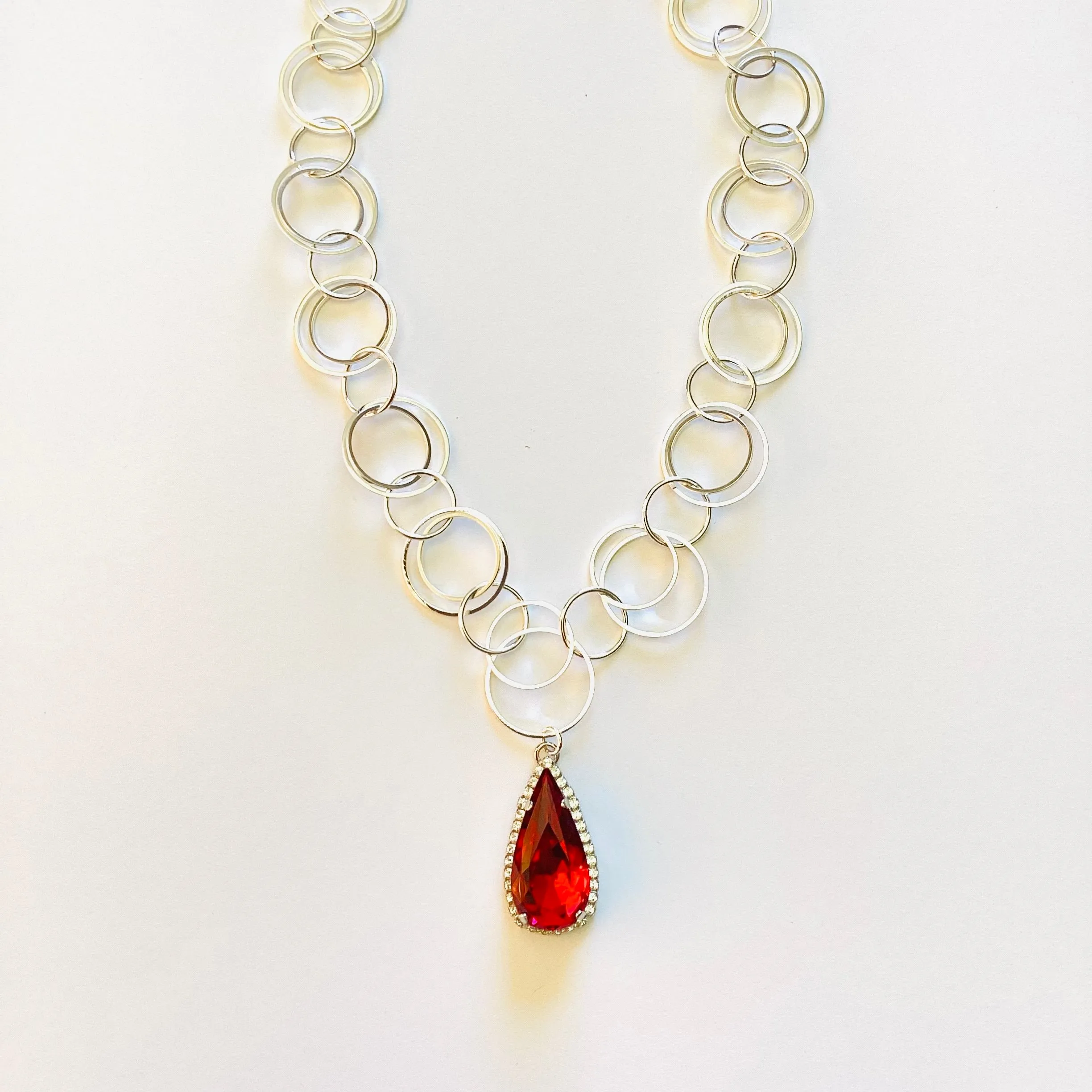 Loopy Statement Pendant Necklace in Scarlet