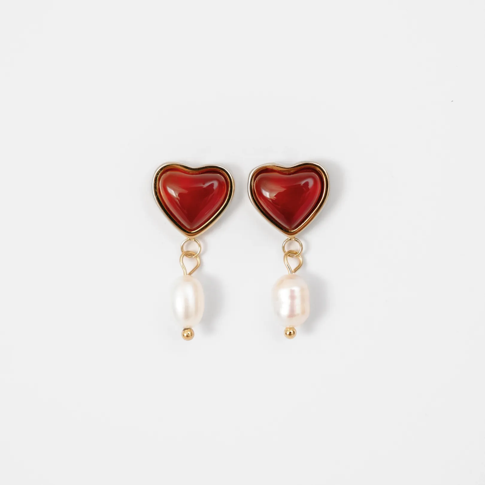 Pinot Heart & Pearl Earrings