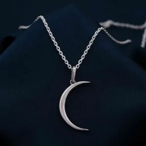Silver Stunning Moon Pendant