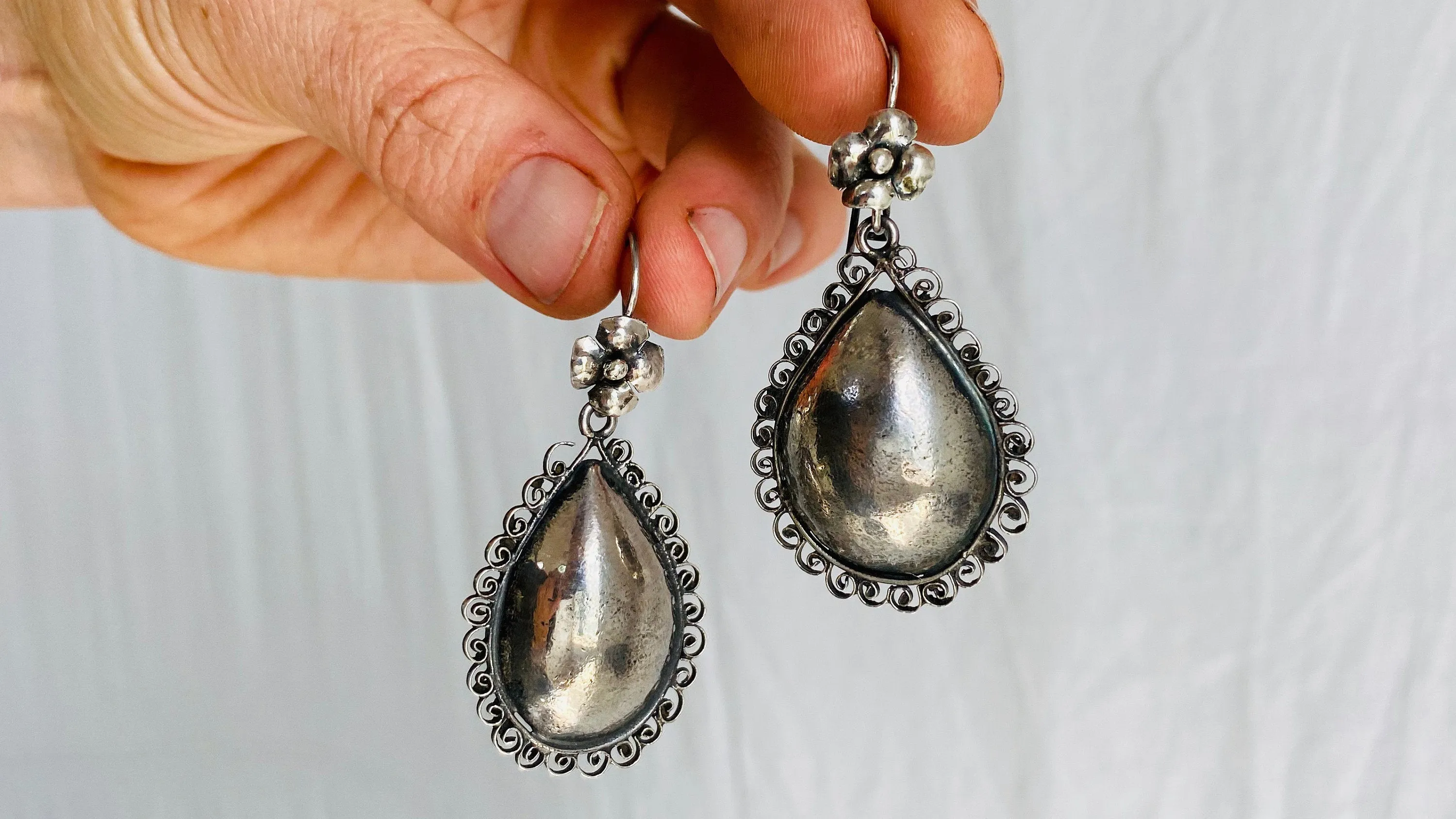 Vintage Filigree Earrings. Oaxaca. Mexico. Frida Kahlo