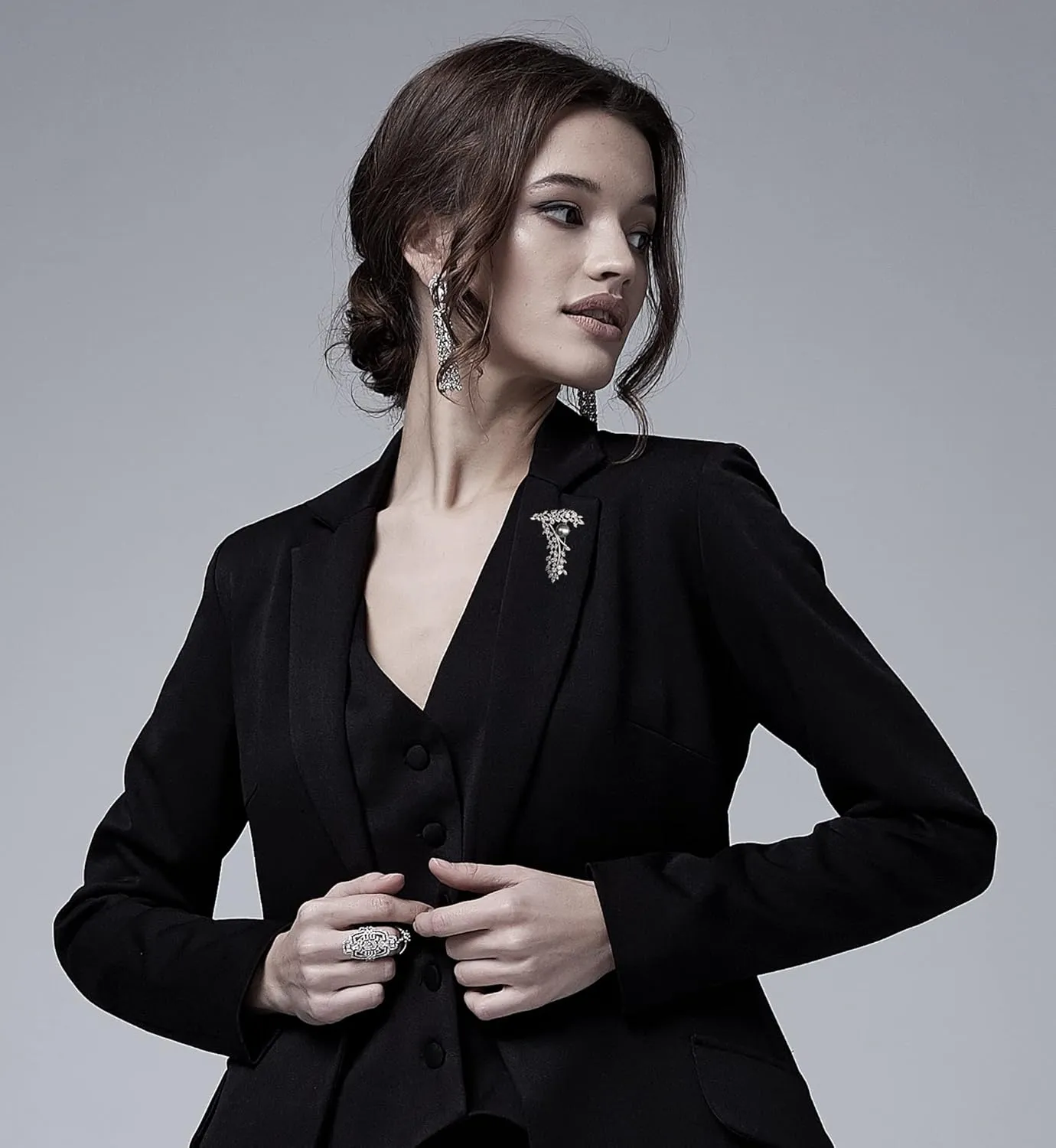 Womens Brooches and Pins for Girls Fashion Statement Jewelry